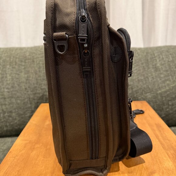 TUMI Nylon & Leather Computer Briefcase Messenger - Picture 4 of 7